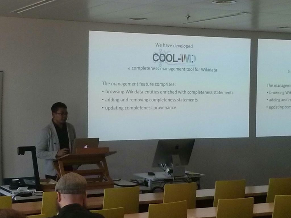 Radityo Prasojo presenting